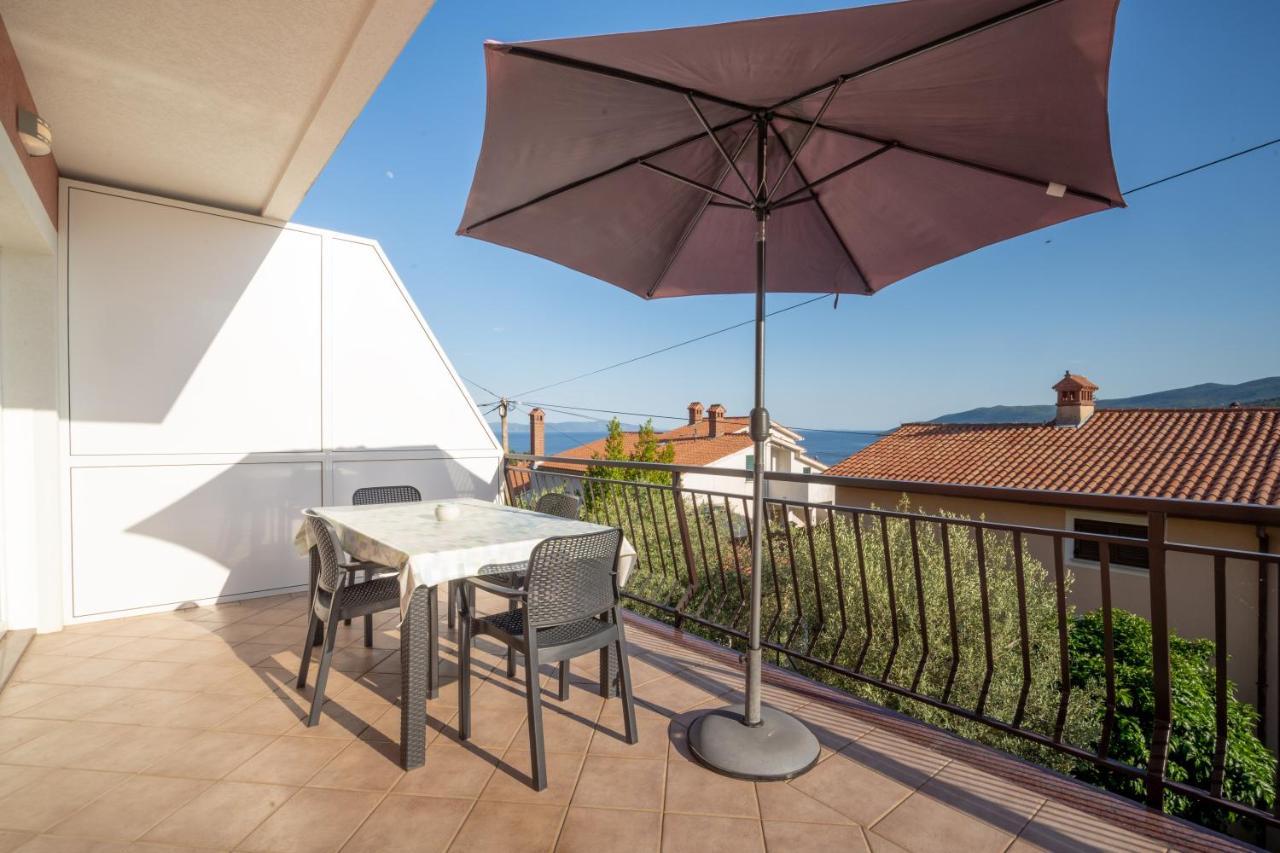 Apartments Oriana Рабац Экстерьер фото
