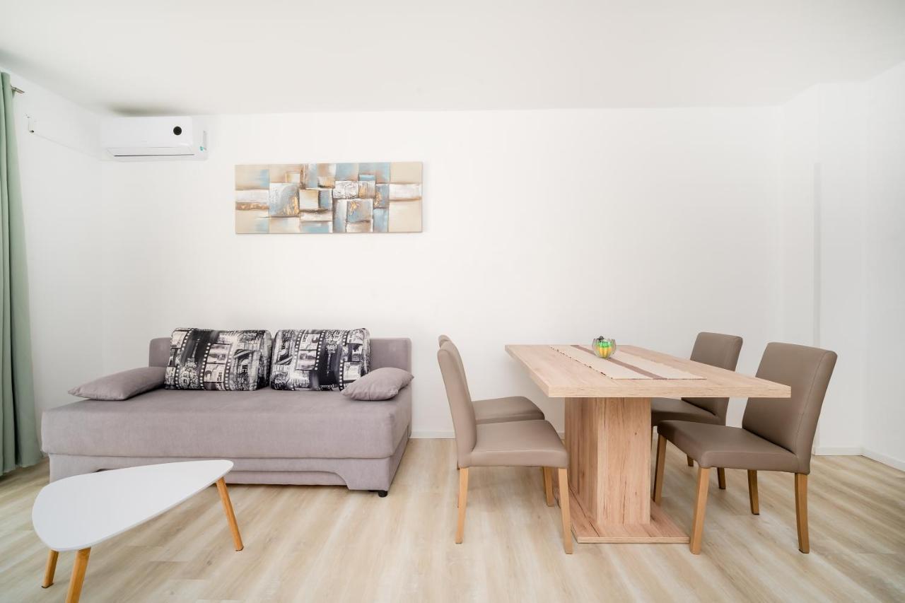 Apartments Oriana Рабац Экстерьер фото